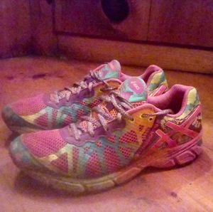 Women's Size 7 Asics Shoes
